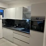 Menges Lägenhet *